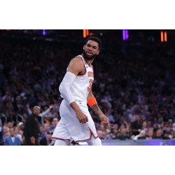 Karl-Anthony Towns još uvijek nije dobio ponudu za produljenje ugovora od New York Knicksa Karl-Anthony Towns još uvijek nije dobio ponudu za produljenje ugovora od New York Knicksa